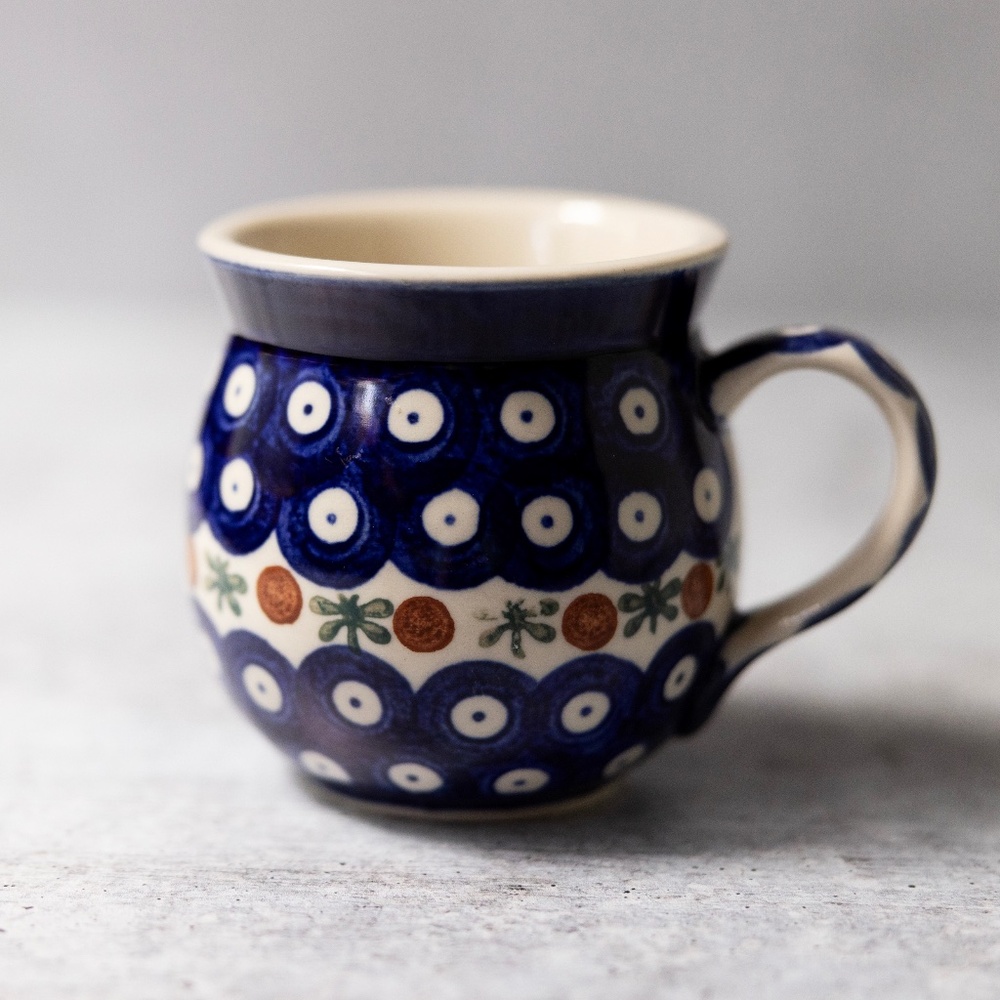 Bolesławiec Polish pottery small bubble mug Mosquito pattern blue with dots
